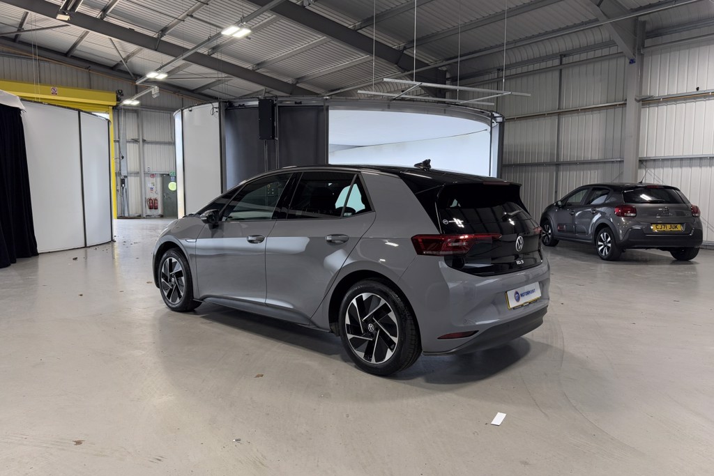 Volkswagen Id.3 Family Pro Automatic Electric Hatchback - Stock Number (1546661) - Passenger side rear corner