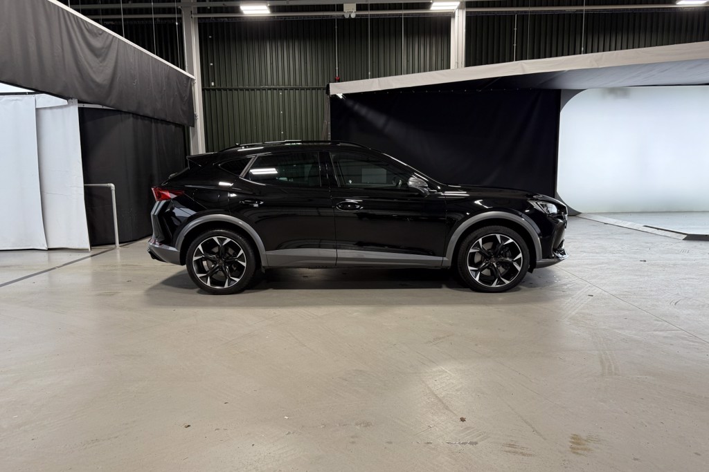 Cupra Formentor VZ2 Automatic Petrol SUV - Stock Number (1546874) - Drivers side