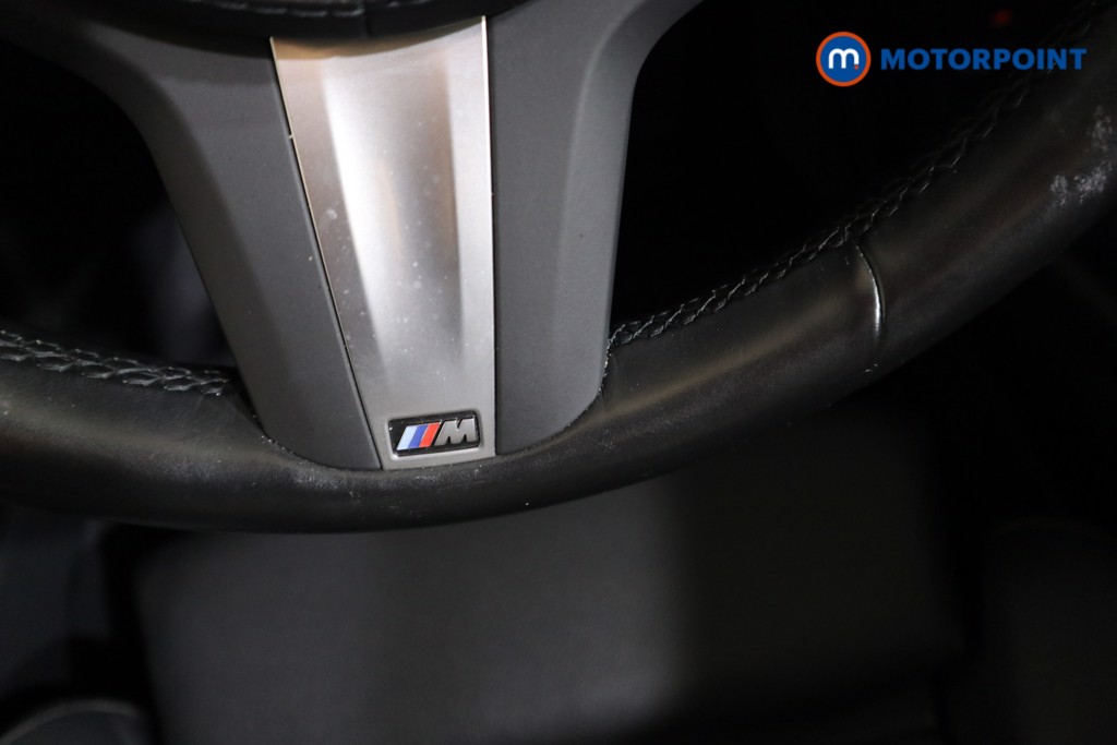 BMW 5 Series M Sport Automatic Petrol Plug-In Hybrid Estate - Stock Number (1546932) - 5th supplementary image