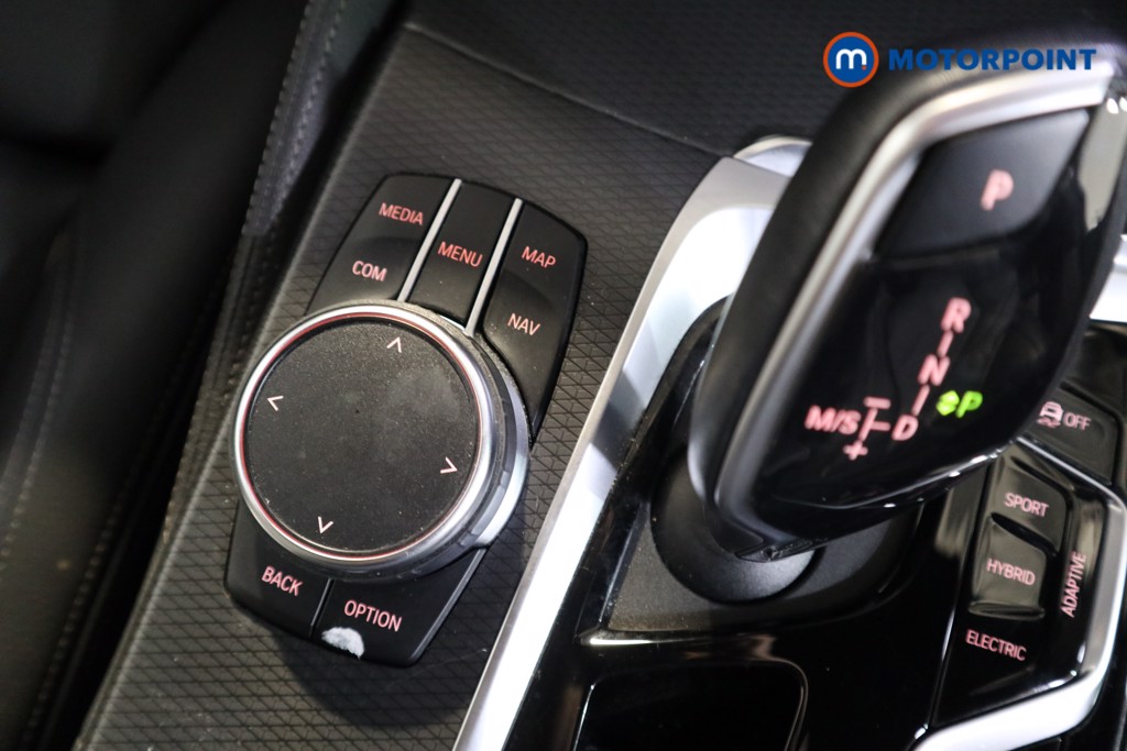 BMW 5 Series M Sport Automatic Petrol Plug-In Hybrid Estate - Stock Number (1546932) - 9th supplementary image