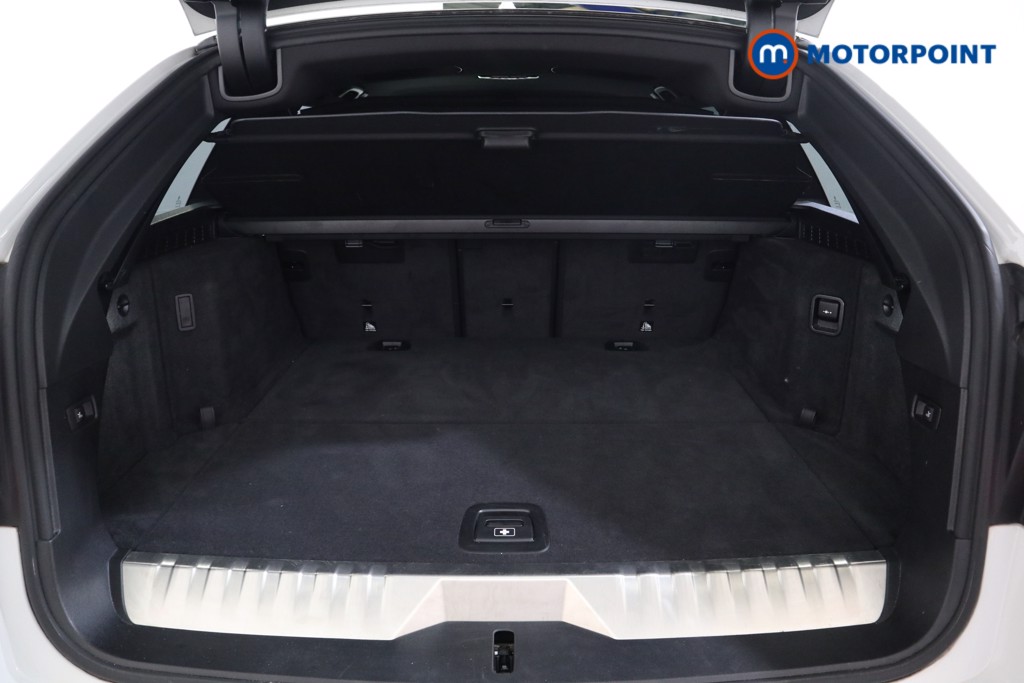 BMW 5 Series M Sport Automatic Petrol Plug-In Hybrid Estate - Stock Number (1546932) - 19th supplementary image