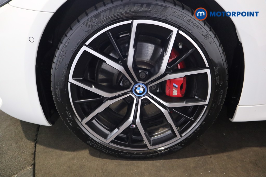 BMW 5 Series M Sport Automatic Petrol Plug-In Hybrid Estate - Stock Number (1546932) - 23rd supplementary image