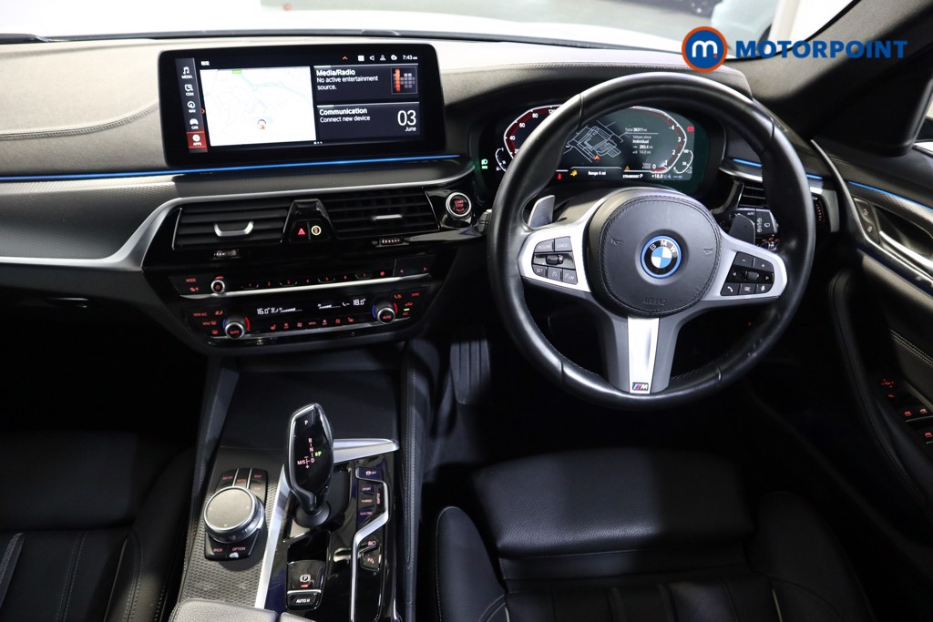BMW 5 Series M Sport Automatic Petrol Plug-In Hybrid Estate - Stock Number (1546932) - 1st supplementary image