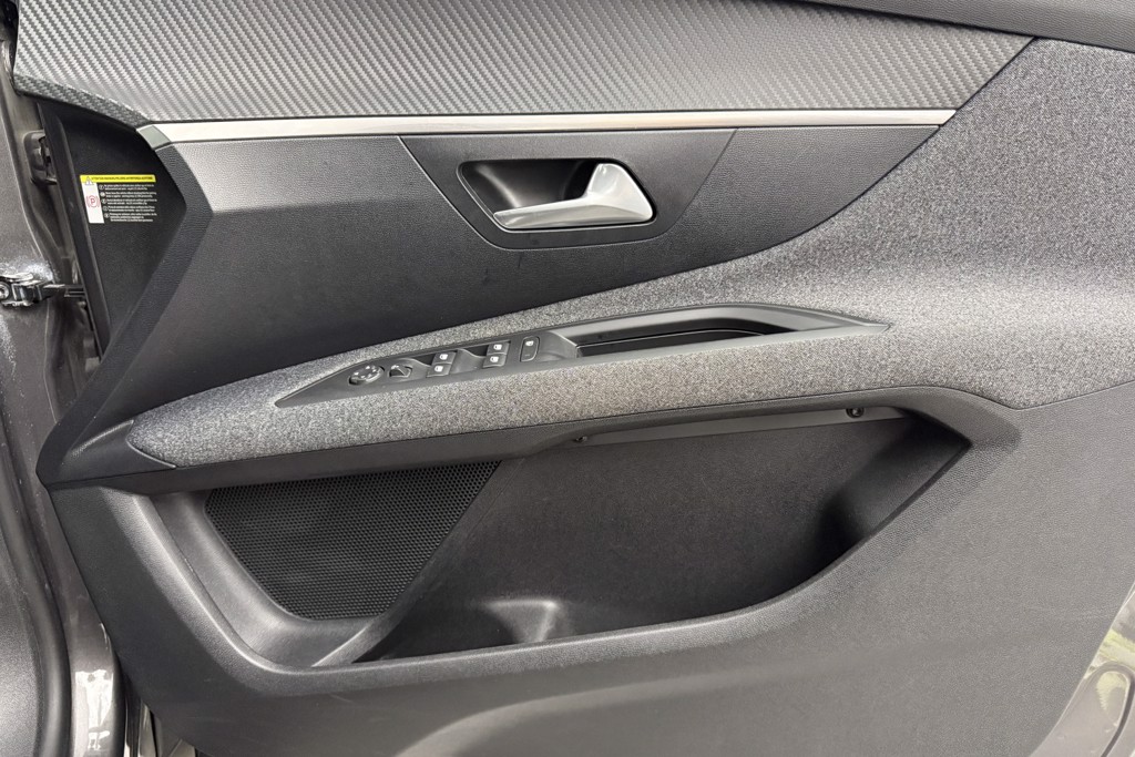 Peugeot 3008 Active Premium Manual Petrol SUV - Stock Number (1547063) - 18th supplementary image