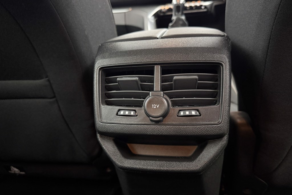 Peugeot 3008 Active Premium Manual Petrol SUV - Stock Number (1547063) - 23rd supplementary image