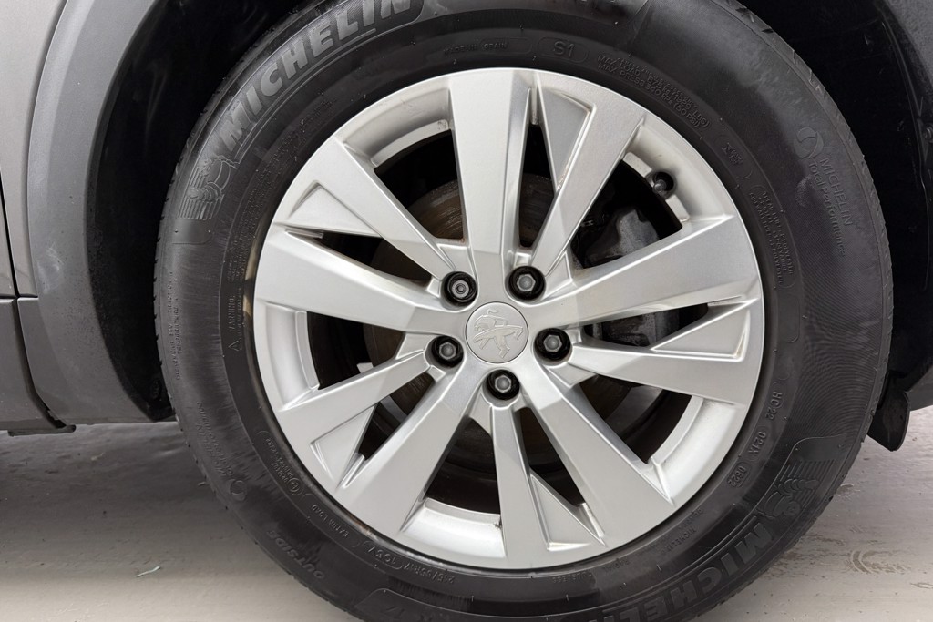 Peugeot 3008 Active Premium Manual Petrol SUV - Stock Number (1547063) - 26th supplementary image