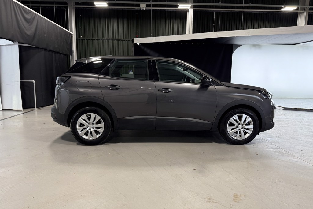 Peugeot 3008 Active Premium Manual Petrol SUV - Stock Number (1547063) - Drivers side