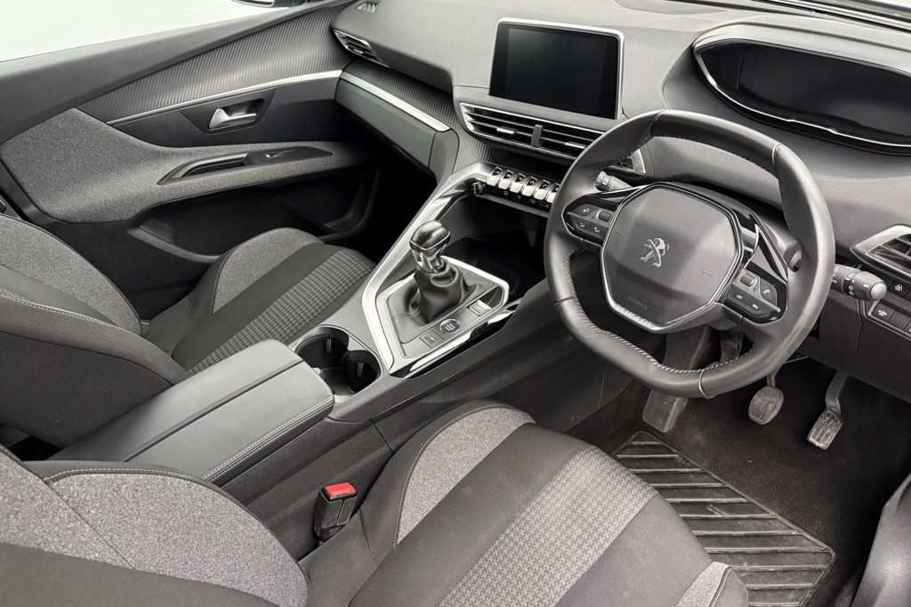 Peugeot 3008 Active Premium Manual Petrol SUV - Stock Number (1547063) - 1st supplementary image