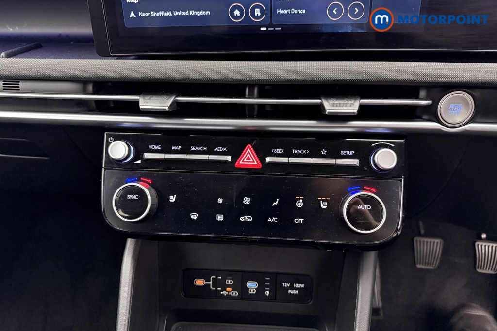 Hyundai Tucson Premium Manual Petrol SUV - Stock Number (1547624) - 10th supplementary image
