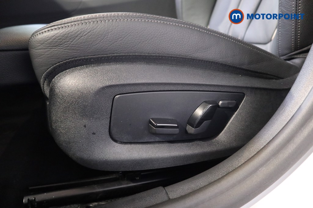 BMW 5 Series M Sport Automatic Petrol Plug-In Hybrid Estate - Stock Number (1547725) - 16th supplementary image