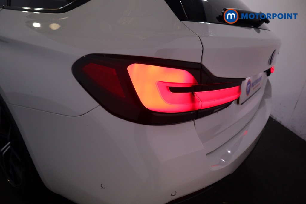 BMW 5 Series M Sport Automatic Petrol Plug-In Hybrid Estate - Stock Number (1547725) - 27th supplementary image