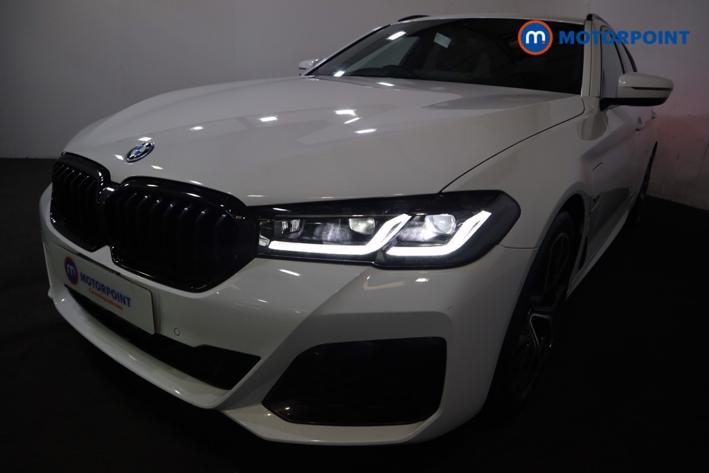 BMW 5 Series M Sport Automatic Petrol Plug-In Hybrid Estate - Stock Number (1547725) - 31st supplementary image
