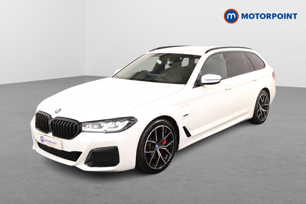 BMW 5 Series M Sport Automatic Petrol Plug-In Hybrid Estate - Stock Number (1547725) - Passenger side front corner
