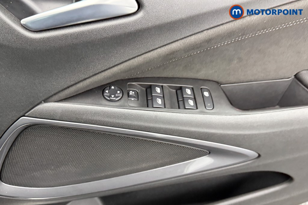 Vauxhall Crossland Ultimate Automatic Petrol SUV - Stock Number (1547849) - 14th supplementary image