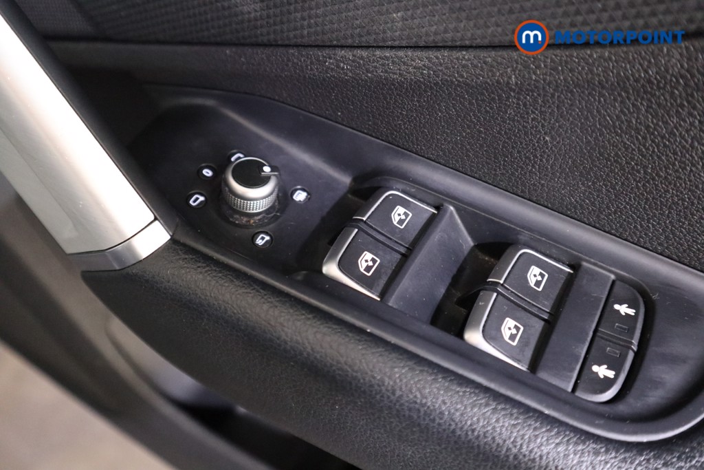 Audi Q2 S Line Automatic Petrol SUV - Stock Number (1547915) - 13th supplementary image