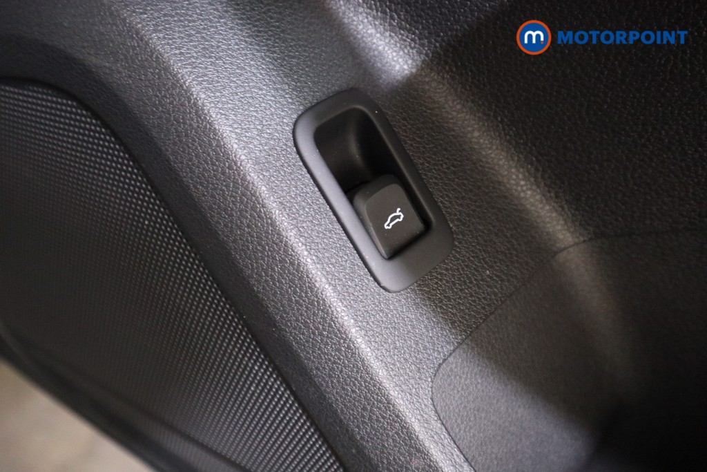 Audi Q2 S Line Automatic Petrol SUV - Stock Number (1547915) - 14th supplementary image
