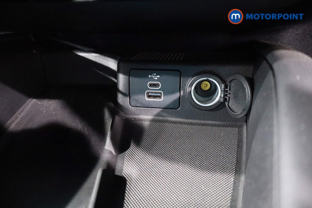 Ford Kuga St-Line X Automatic Petrol Plug-In Hybrid SUV - Stock Number (1548557) - 18th supplementary image