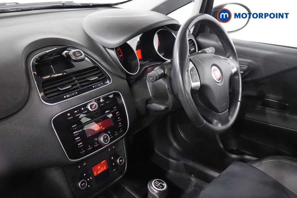 Fiat Punto Easy-Plus Manual Petrol Hatchback - Stock Number (1548606) - 14th supplementary image