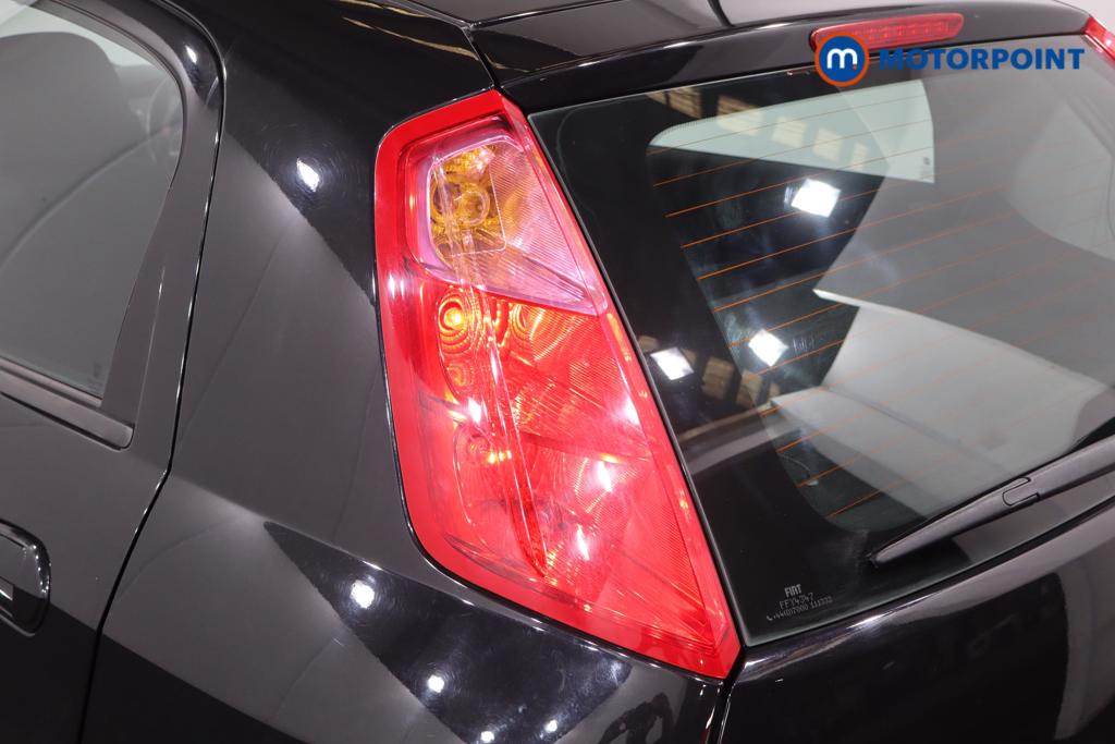 Fiat Punto Easy-Plus Manual Petrol Hatchback - Stock Number (1548606) - 17th supplementary image