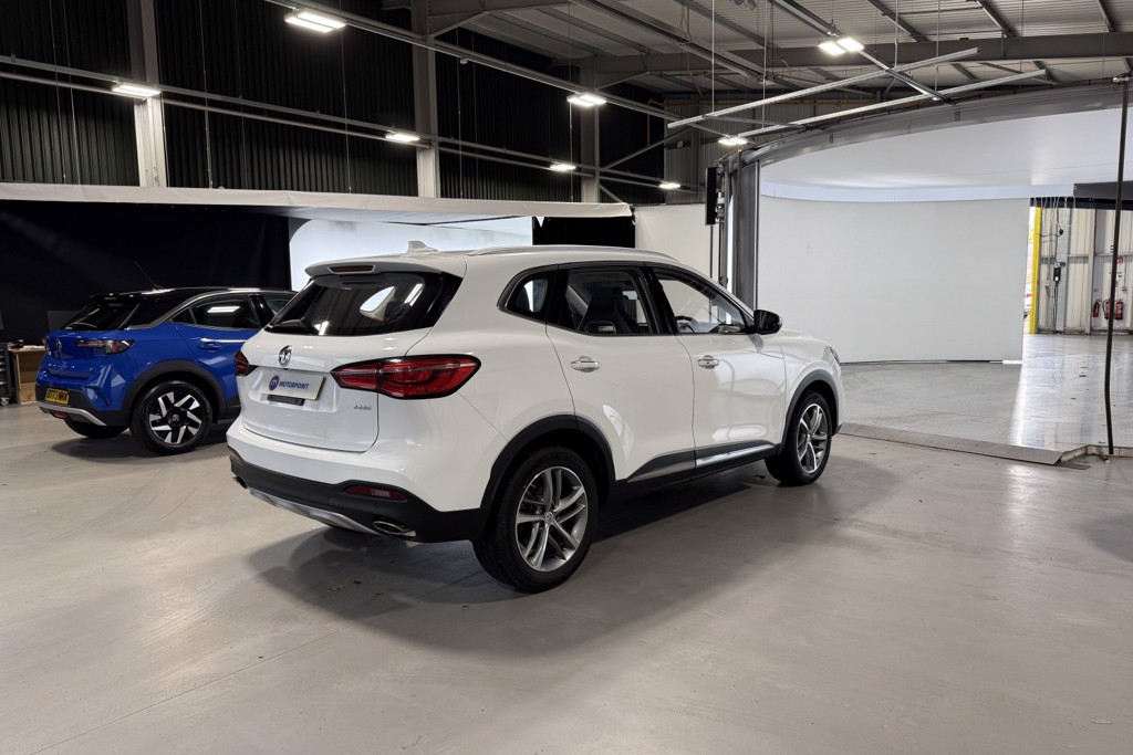 Mg Motor Uk HS Exclusive Manual Petrol SUV - Stock Number (1548684) - Drivers side rear corner