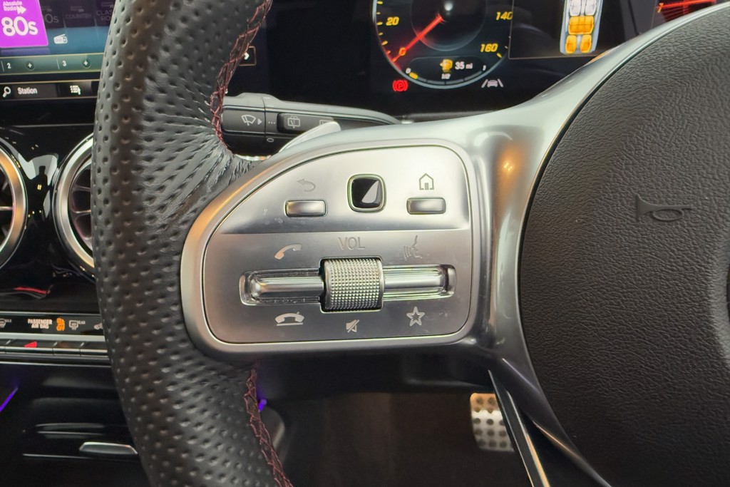 Mercedes-Benz GLB Amg Line Automatic Petrol SUV - Stock Number (1548992) - 3rd supplementary image
