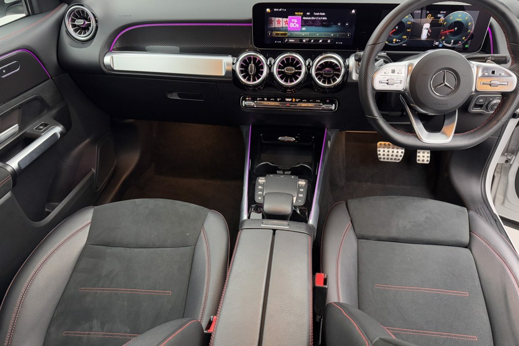 Mercedes-Benz GLB Amg Line Automatic Petrol SUV - Stock Number (1548992) - 5th supplementary image
