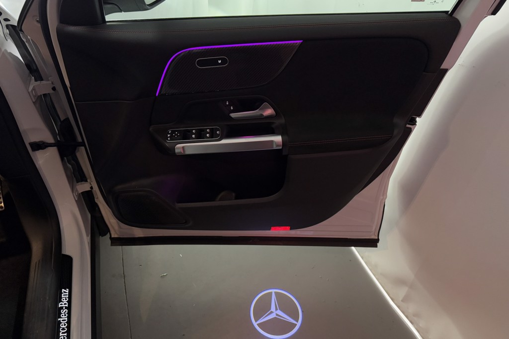 Mercedes-Benz GLB Amg Line Automatic Petrol SUV - Stock Number (1548992) - 9th supplementary image