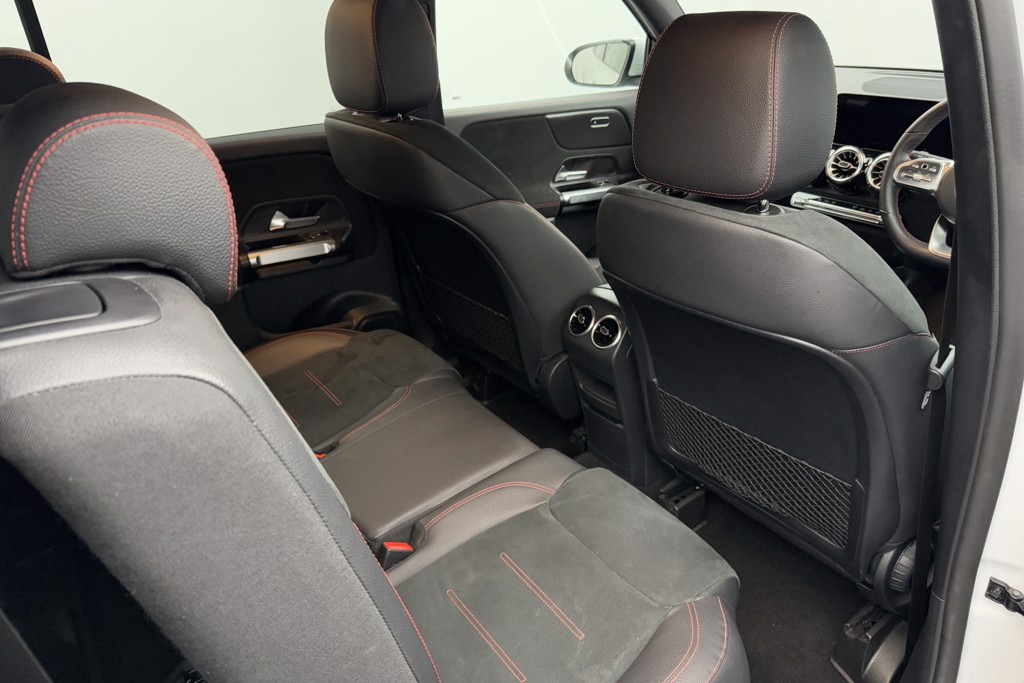 Mercedes-Benz GLB Amg Line Automatic Petrol SUV - Stock Number (1548992) - 10th supplementary image