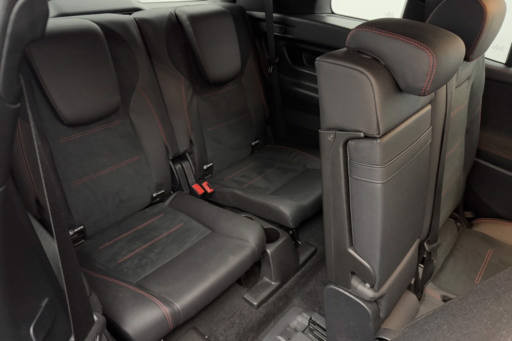 Mercedes-Benz GLB Amg Line Automatic Petrol SUV - Stock Number (1548992) - 12th supplementary image