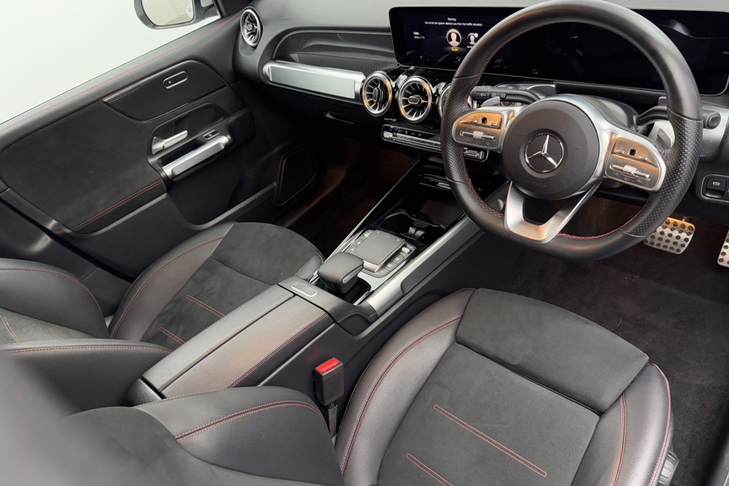 Mercedes-Benz GLB Amg Line Automatic Petrol SUV - Stock Number (1548992) - 1st supplementary image