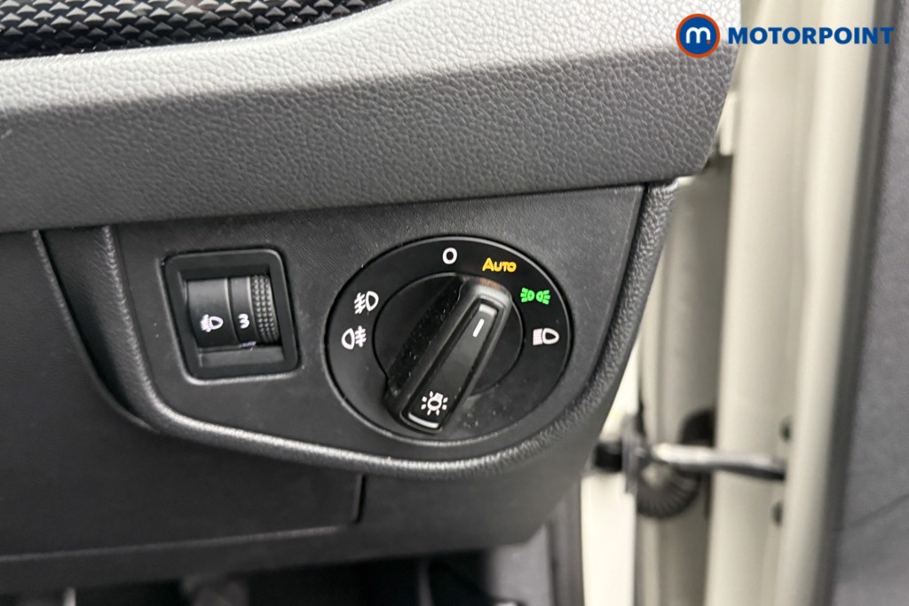 Volkswagen Taigo Life Automatic Petrol SUV - Stock Number (1549039) - 16th supplementary image