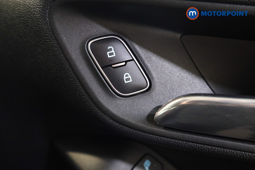 Ford Fiesta St-Line Manual Petrol Hatchback - Stock Number (1549182) - 11th supplementary image