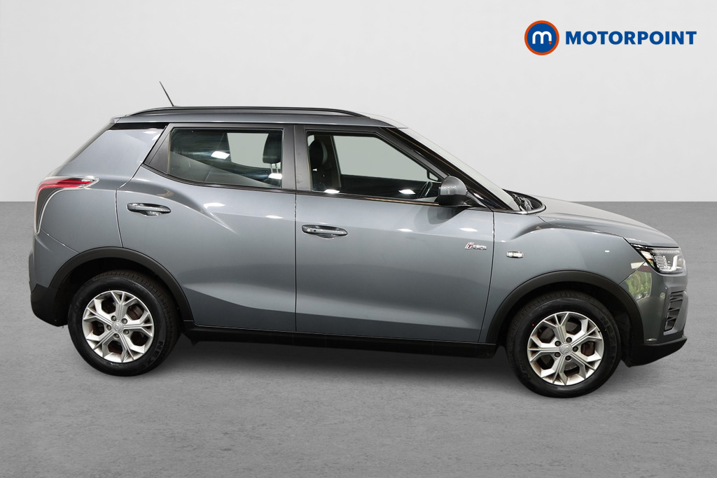 Ssangyong Tivoli Ventura Manual Petrol SUV - Stock Number (1549264) - Drivers side
