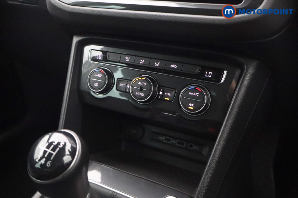 Volkswagen Tiguan Match Manual Petrol SUV - Stock Number (1549478) - 9th supplementary image