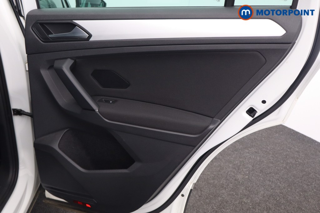 Volkswagen Tiguan Match Manual Petrol SUV - Stock Number (1549478) - 16th supplementary image