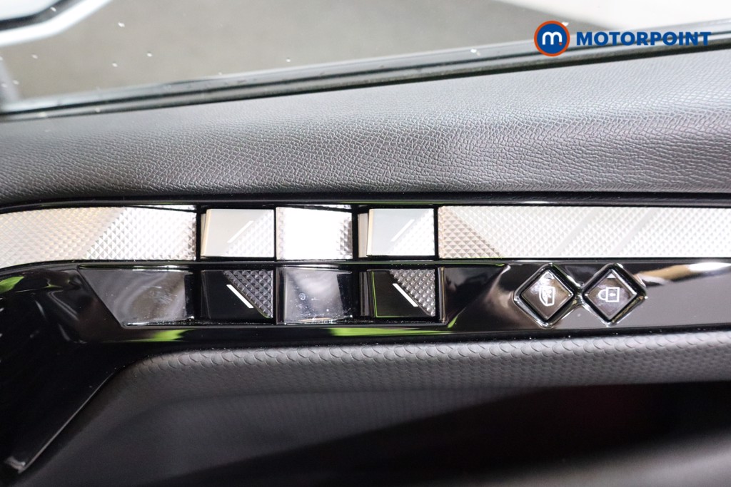 DS Ds 4 Cross Rivoli Automatic Petrol Hatchback - Stock Number (1549512) - 7th supplementary image