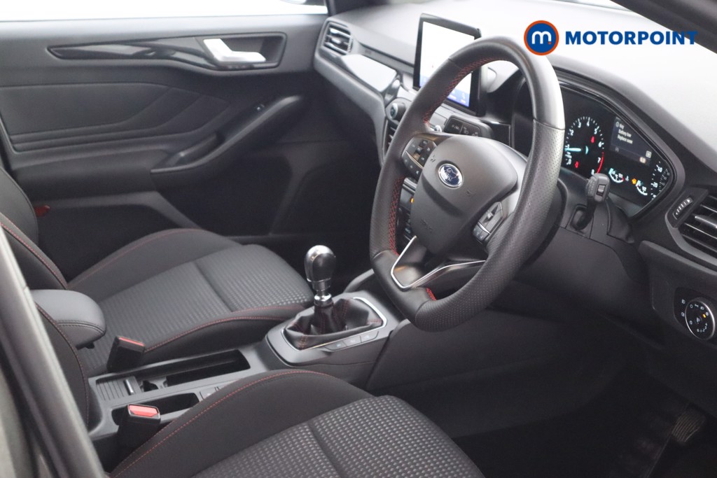 Ford Focus St-Line Edition Manual Petrol-Electric Hybrid Hatchback - Stock Number (1549925) - 2nd supplementary image