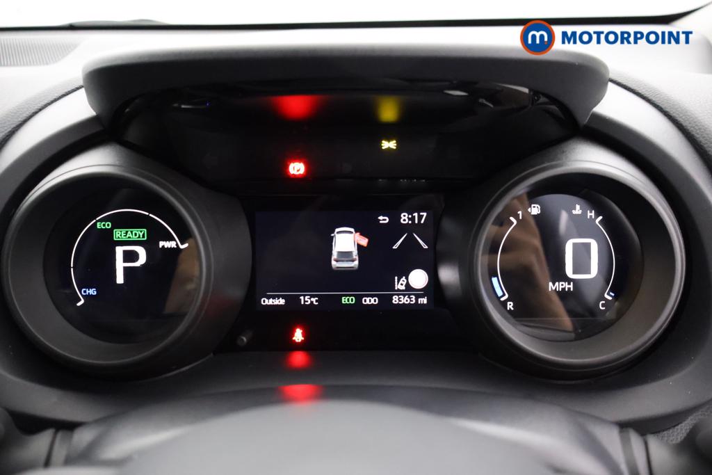 Toyota Yaris Design Automatic Petrol-Electric Hybrid Hatchback - Stock Number (1549974) - 4th supplementary image