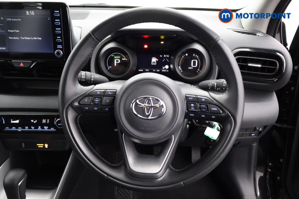 Toyota Yaris Design Automatic Petrol-Electric Hybrid Hatchback - Stock Number (1549974) - 1st supplementary image