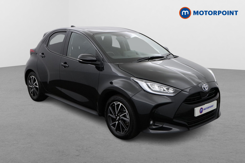 Toyota Yaris Design Automatic Petrol-Electric Hybrid Hatchback - Stock Number (1549974) - Drivers side front corner