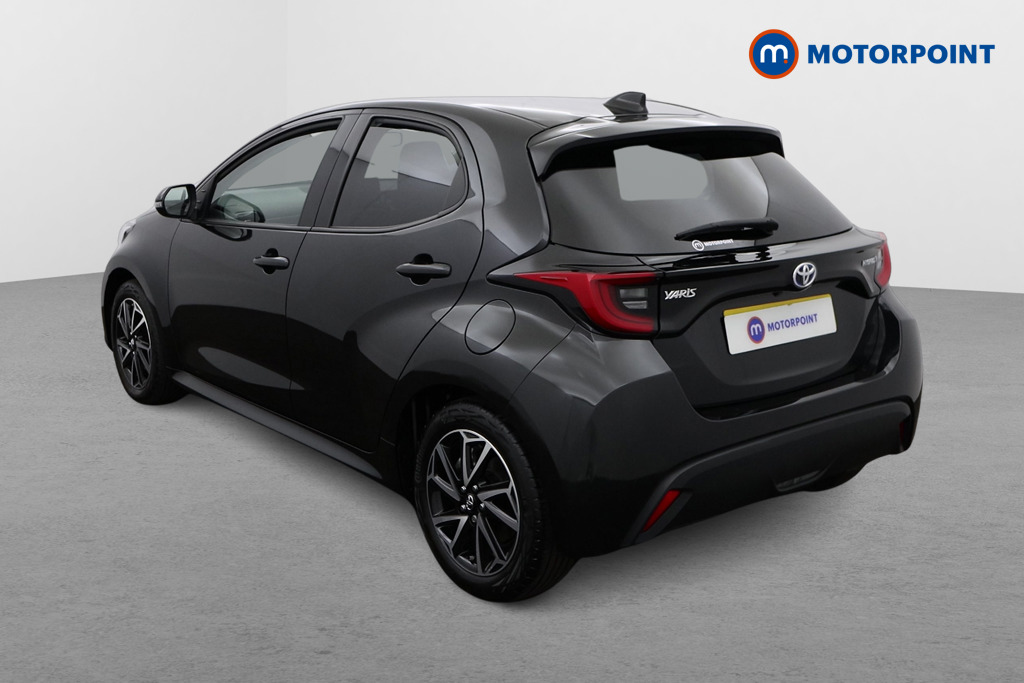 Toyota Yaris Design Automatic Petrol-Electric Hybrid Hatchback - Stock Number (1549974) - Passenger side rear corner