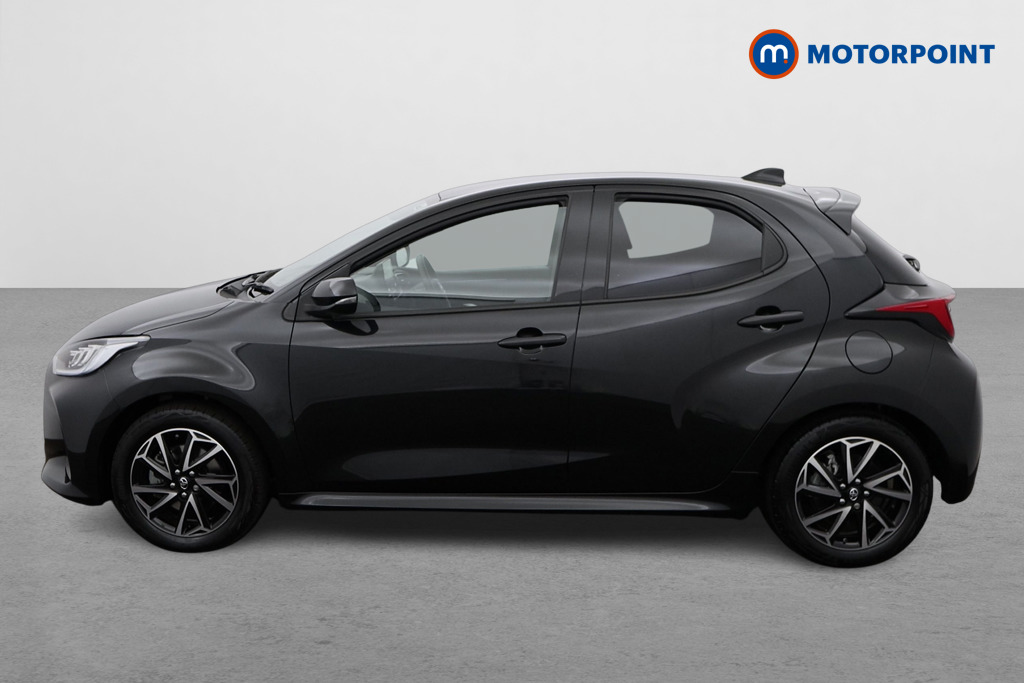 Toyota Yaris Design Automatic Petrol-Electric Hybrid Hatchback - Stock Number (1549974) - Passenger side