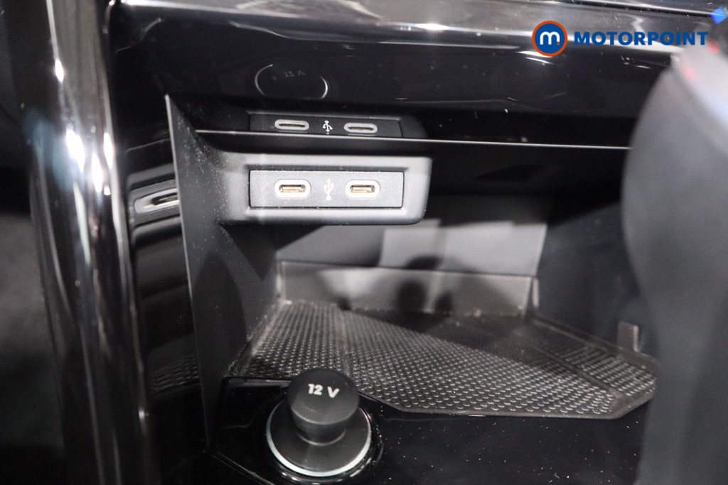 Volkswagen T-Roc R-Line Automatic Petrol Convertible - Stock Number (1550030) - 17th supplementary image