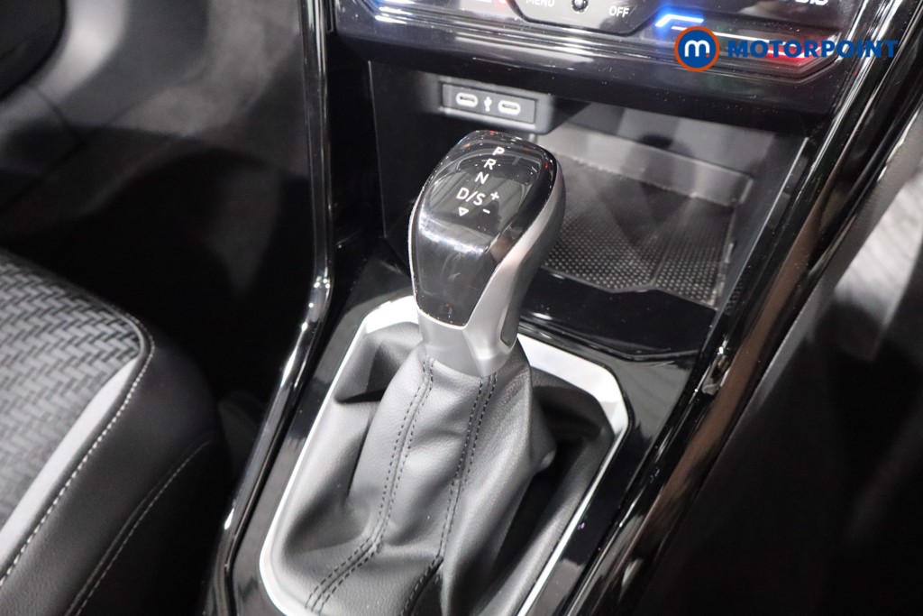 Volkswagen T-Roc R-Line Automatic Petrol Convertible - Stock Number (1550030) - 18th supplementary image
