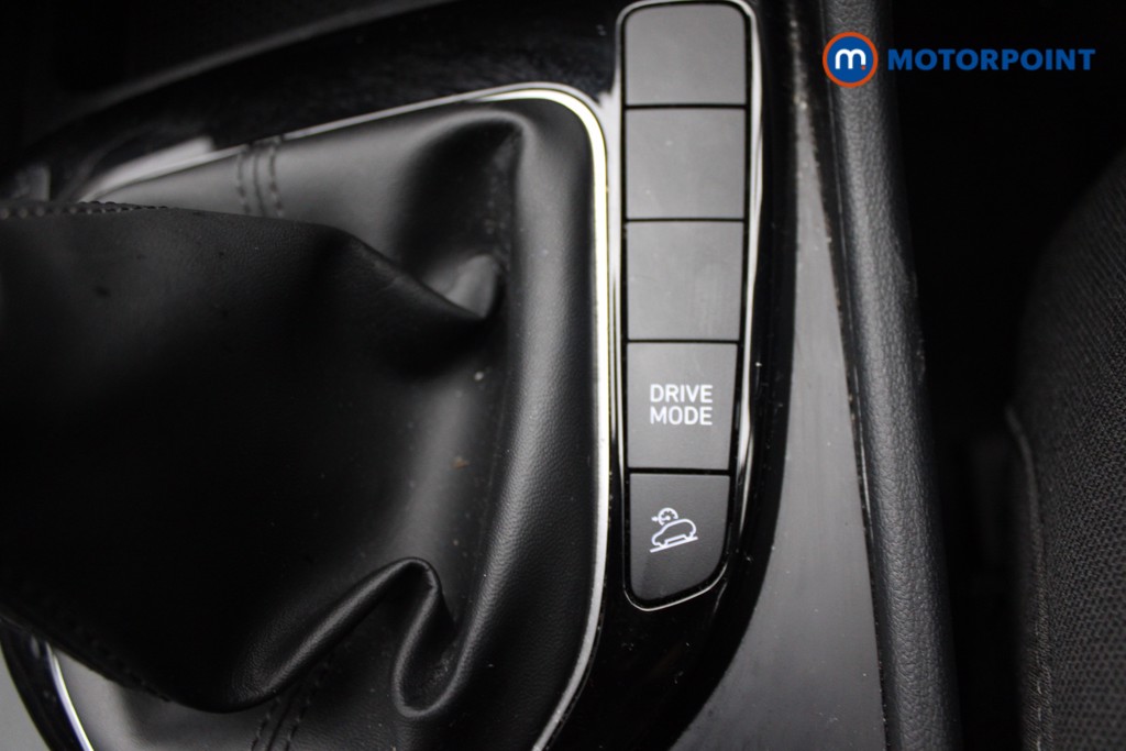 Hyundai Tucson Se Connect Manual Petrol SUV - Stock Number (1550444) - 12th supplementary image