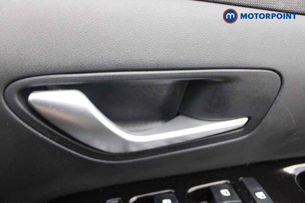 Hyundai Tucson Se Connect Manual Petrol SUV - Stock Number (1550444) - 17th supplementary image
