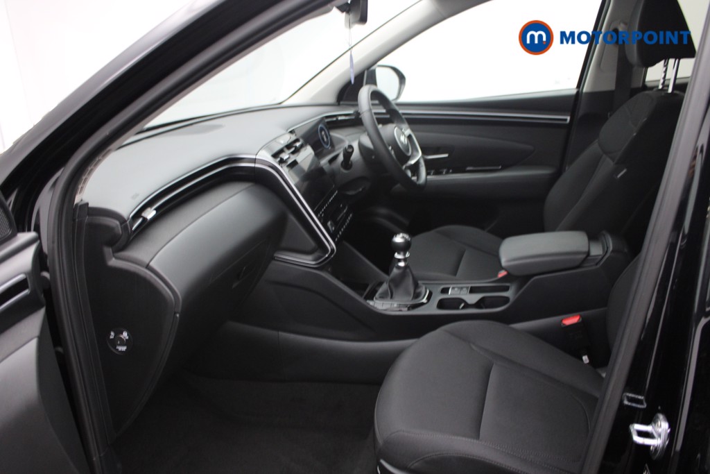 Hyundai Tucson Se Connect Manual Petrol SUV - Stock Number (1550444) - 1st supplementary image