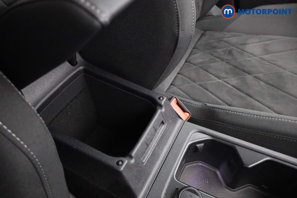 Volkswagen Golf Style Automatic Petrol Hatchback - Stock Number (1550811) - 8th supplementary image