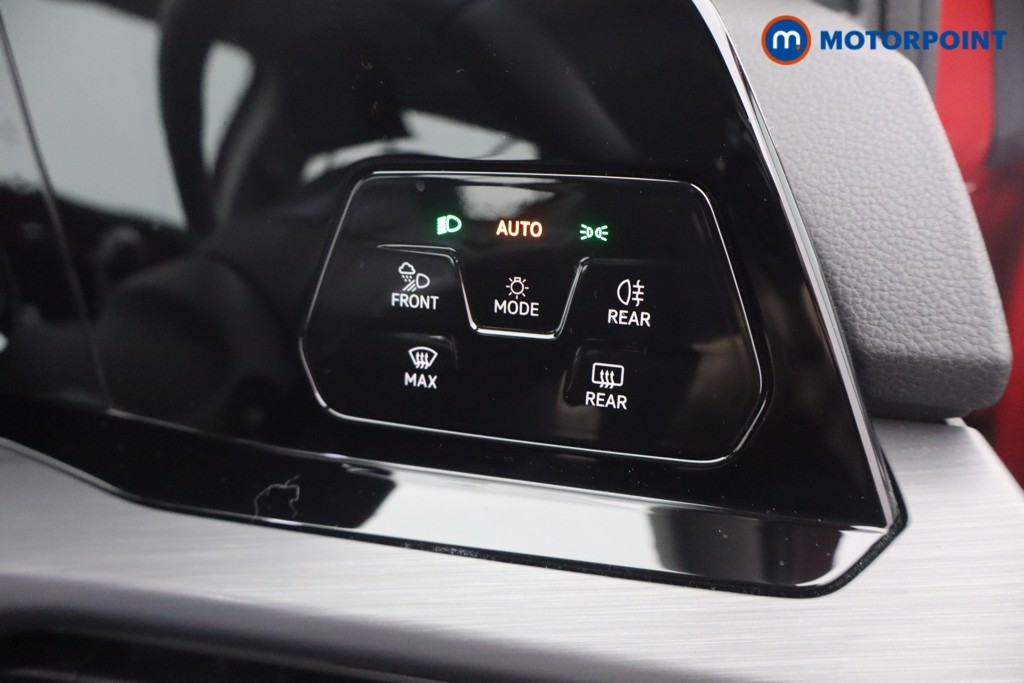 Volkswagen Golf Style Automatic Petrol Hatchback - Stock Number (1550811) - 12th supplementary image