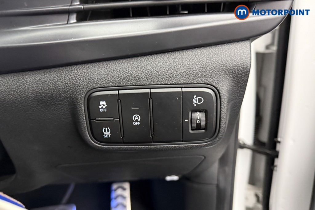 Hyundai Bayon Se Connect Automatic Petrol-Electric Hybrid SUV - Stock Number (1550838) - 12th supplementary image